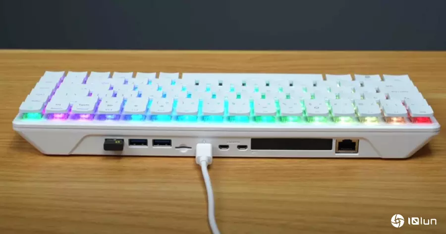 财富加 Raspberry Pi 500+ 登场：键盘就是计算机、升级机械轴与RGB背光