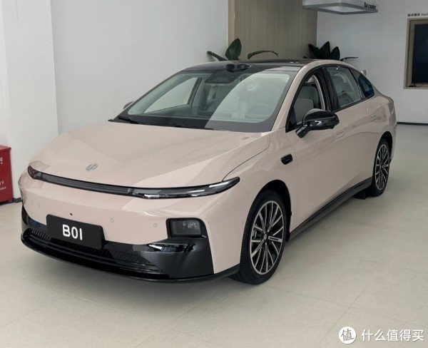 长胜证券 零跑B01激光雷达版实测：10万级科技新选择